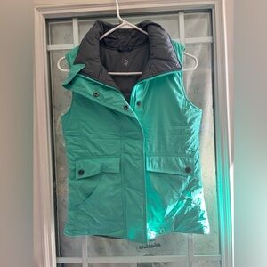 Ivivva girl’s reversible winter vest